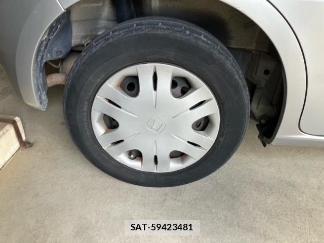 Honda FIT 2008-03 8073763-4