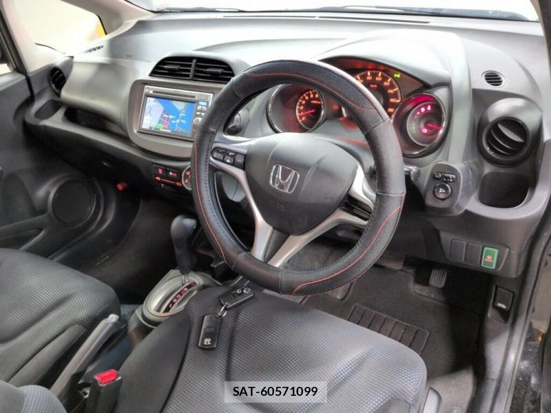 Honda  2011-12 8066500-4