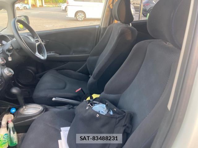 Honda FIT 2011-10 8073765-8
