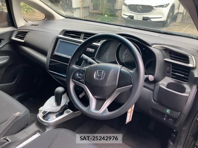 Honda FIT 2017-09 8073755-11