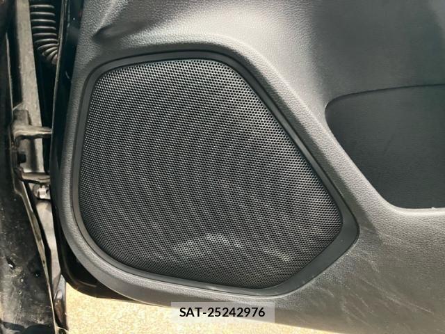 Honda FIT 2017-09 8073755-14