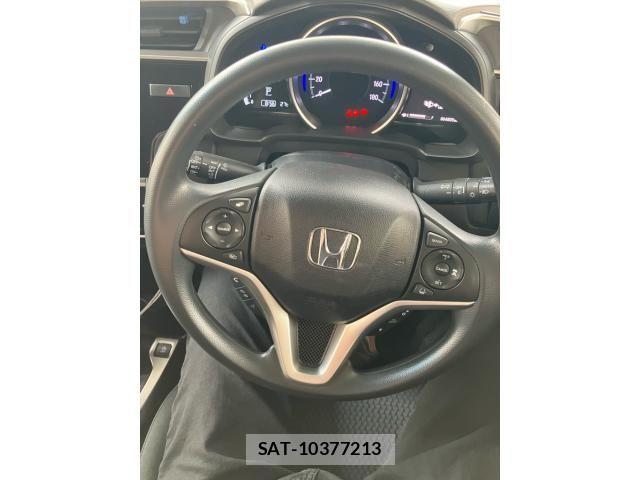 Honda FIT 2018-03 8073754-12
