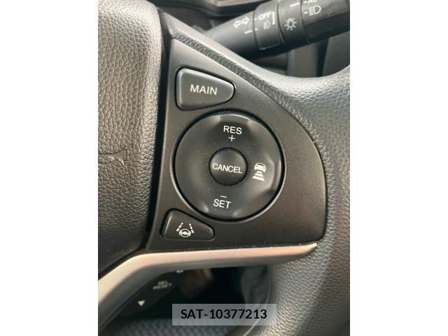 Honda FIT 2018-03 8073754-13