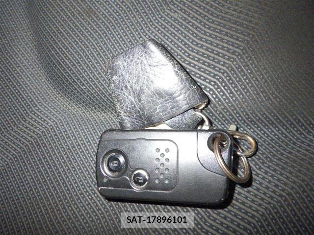 Honda FIT 2009-10 7946264-6