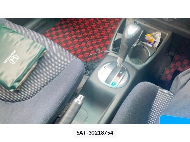 Honda FIT 2004-01 8073764-19