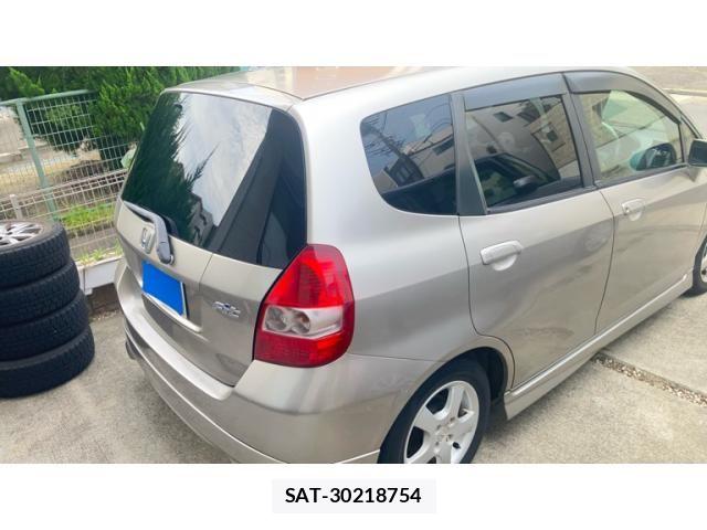 Honda FIT 2004-01 8073764-2