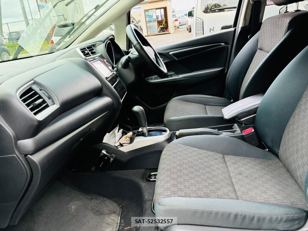 Honda FIT 2016 8022753-10