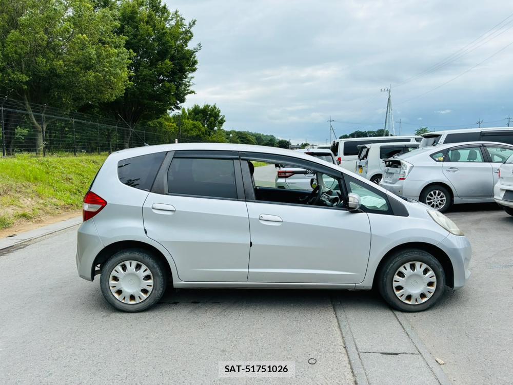 Honda FIT 2012-05 8056362-5