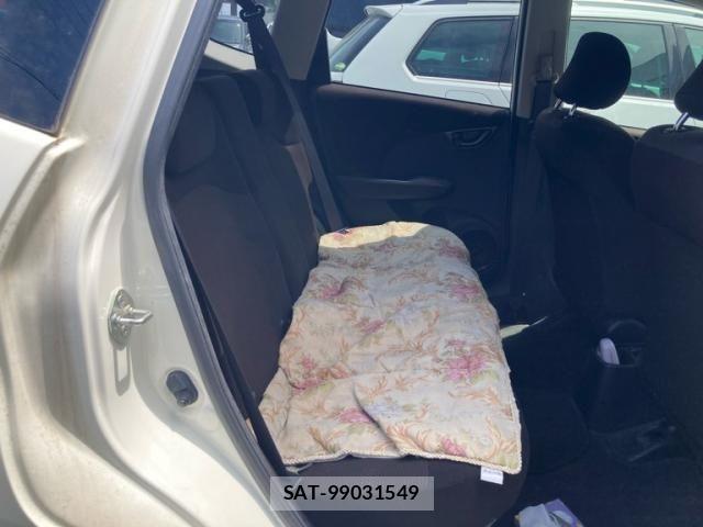 Honda FIT 2012-03 8099151-11