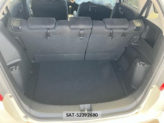 Honda FIT 2013-09 8099160-10