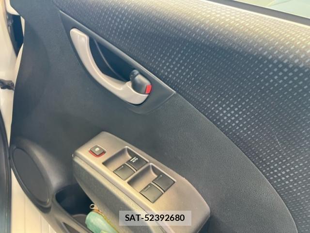 Honda FIT 2013-09 8099160-15