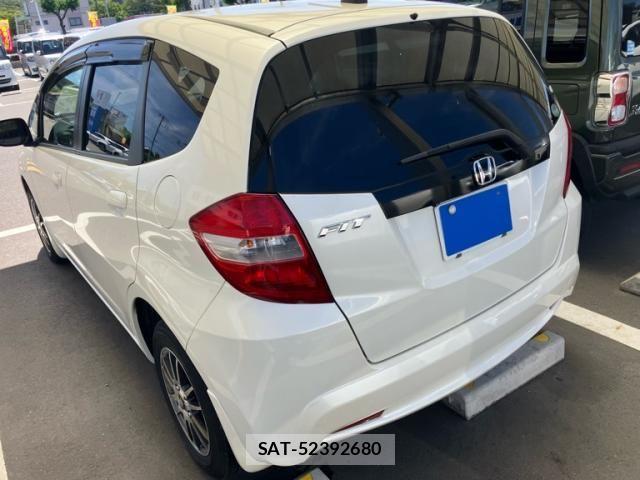 Honda FIT 2013-09 8099160-4