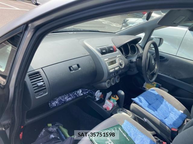 Honda FIT 2005-09 8099156-8