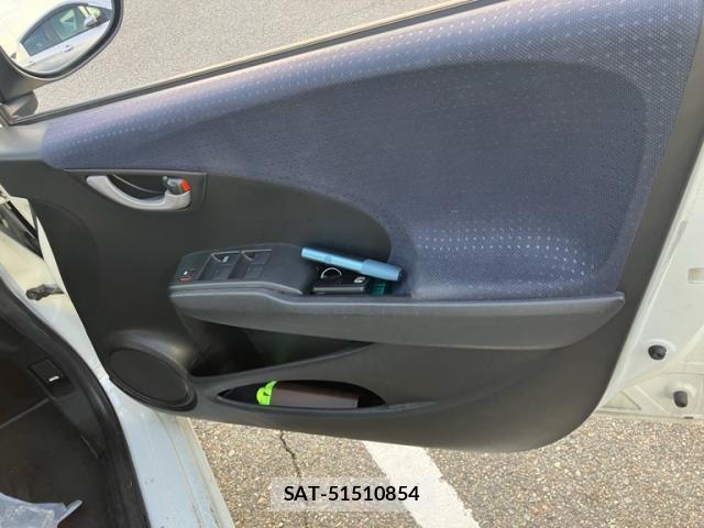 Honda FIT 2010-01 8099159-7