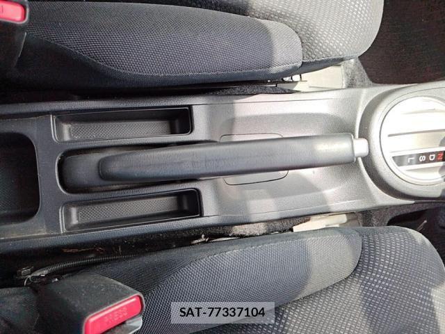 Honda FIT 2014-04 8099145-16