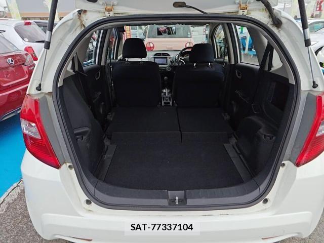 Honda FIT 2014-04 8099145-23