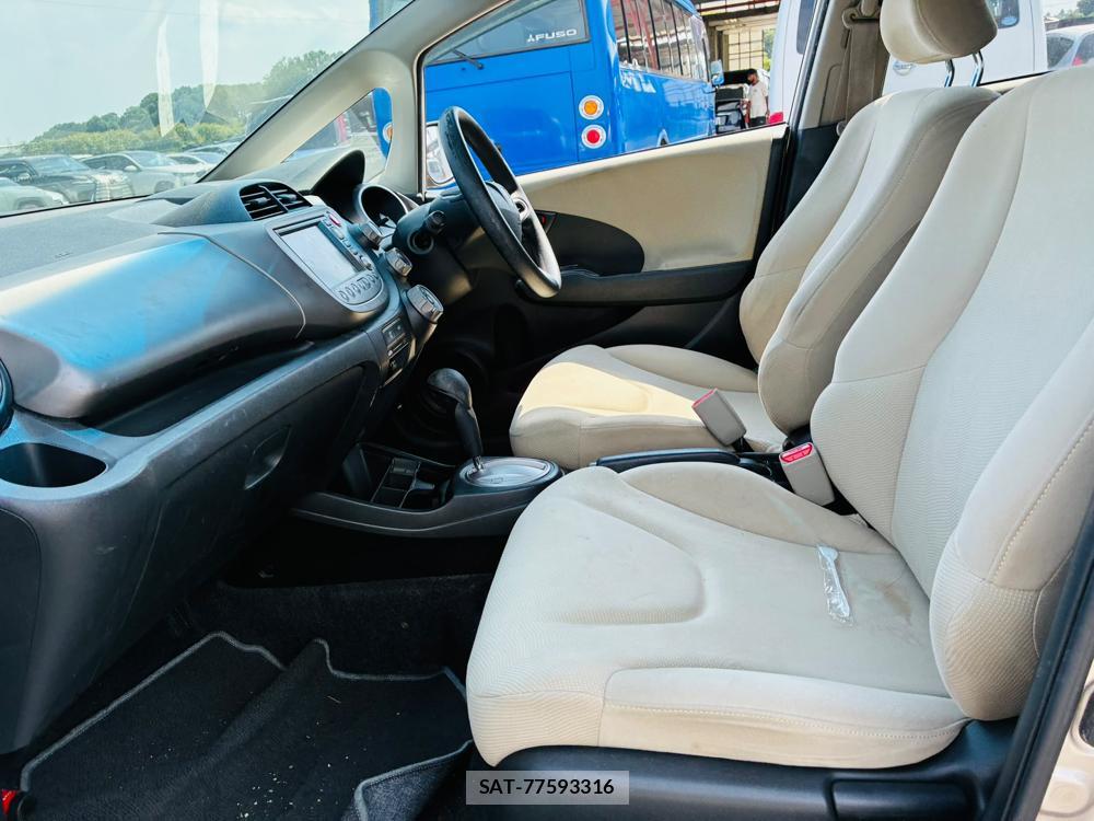 Honda FIT 2010-04 7970699-10