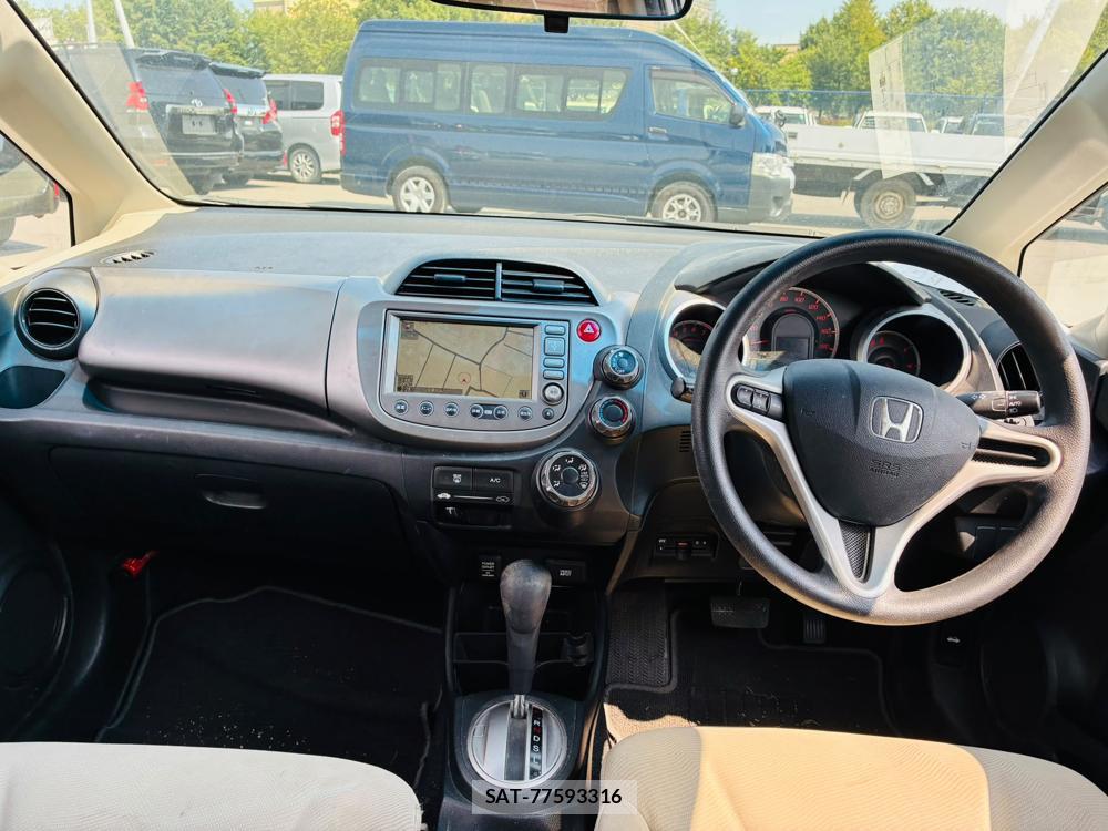 Honda FIT 2010-04 7970699-12