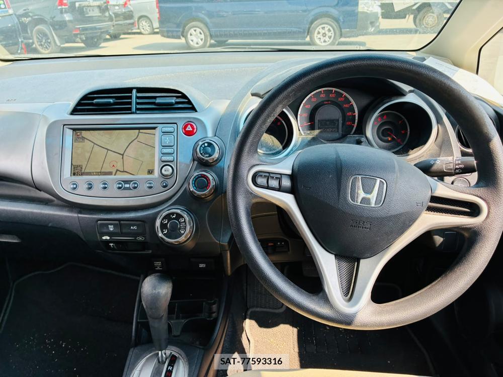 Honda FIT 2010-04 7970699-13
