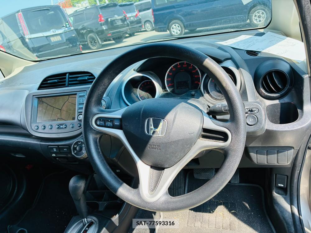 Honda FIT 2010-04 7970699-14