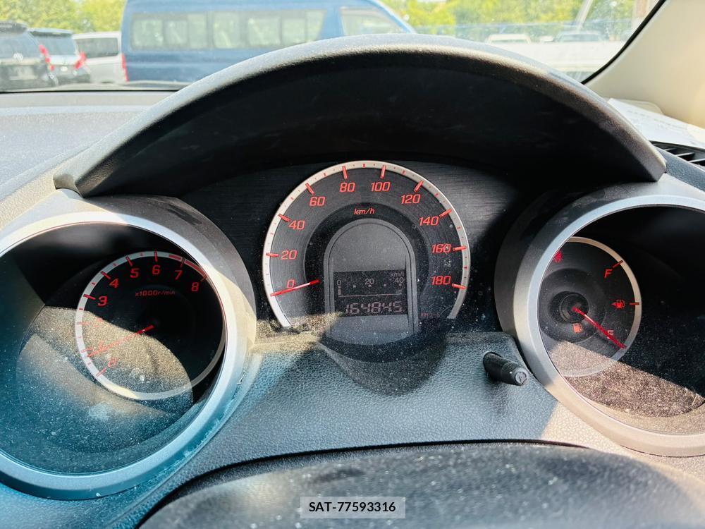 Honda FIT 2010-04 7970699-15
