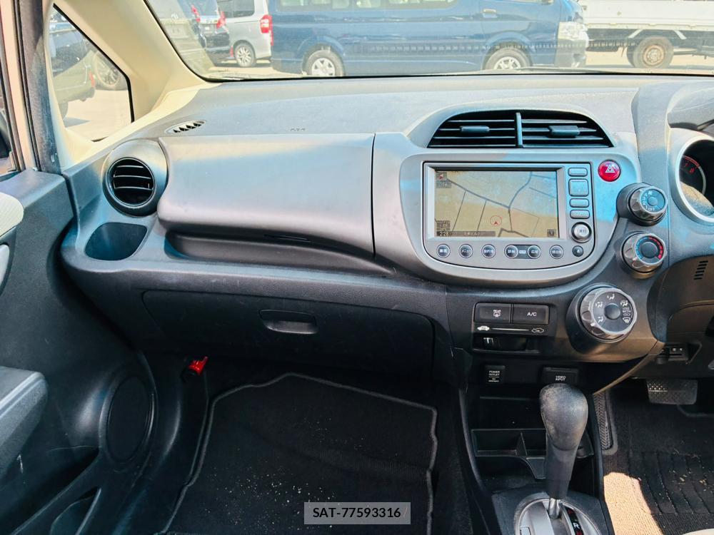Honda FIT 2010-04 7970699-17