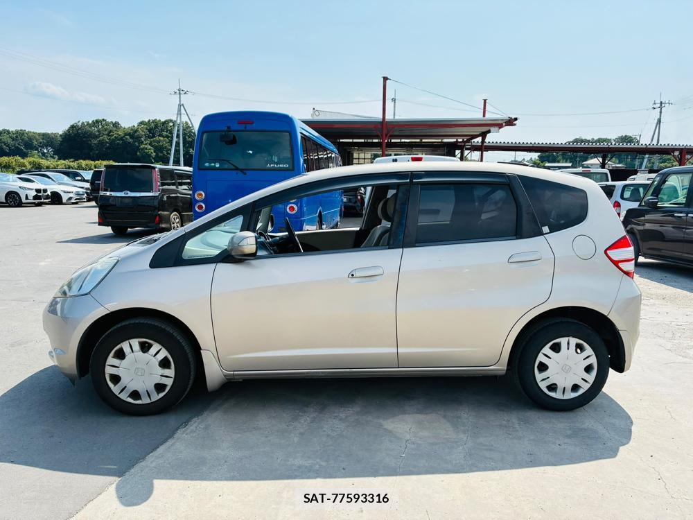 Honda FIT 2010-04 7970699-1