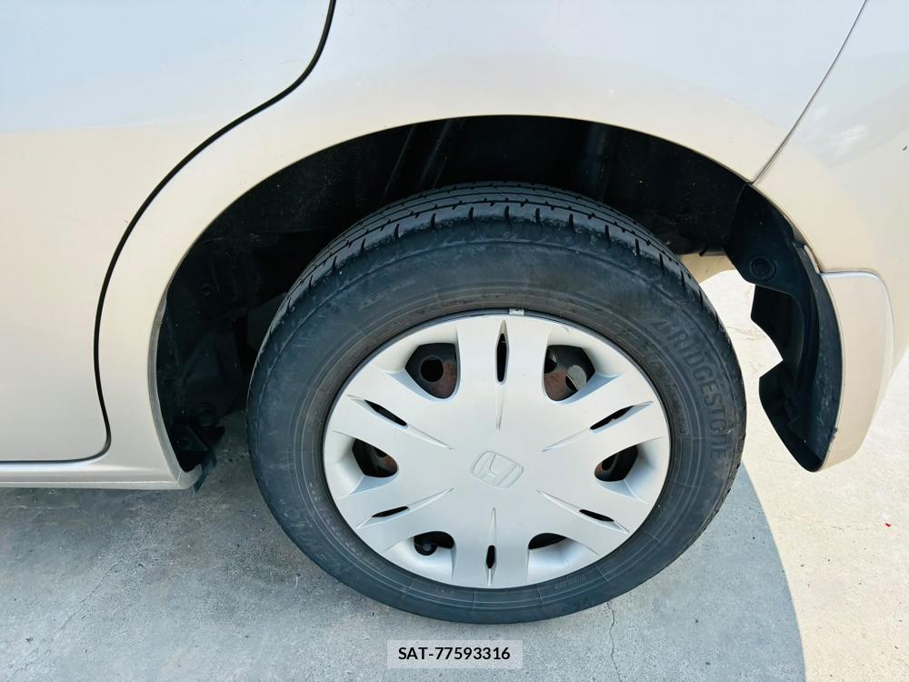 Honda FIT 2010-04 7970699-30
