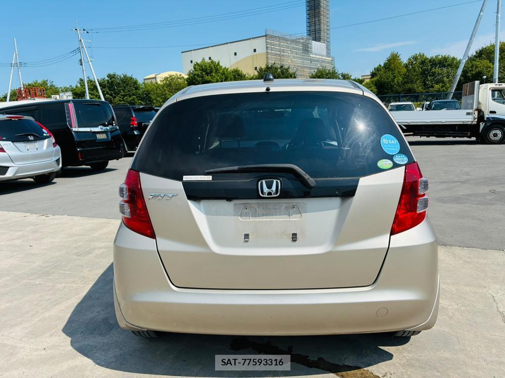 Honda FIT 2010-04 7970699-3