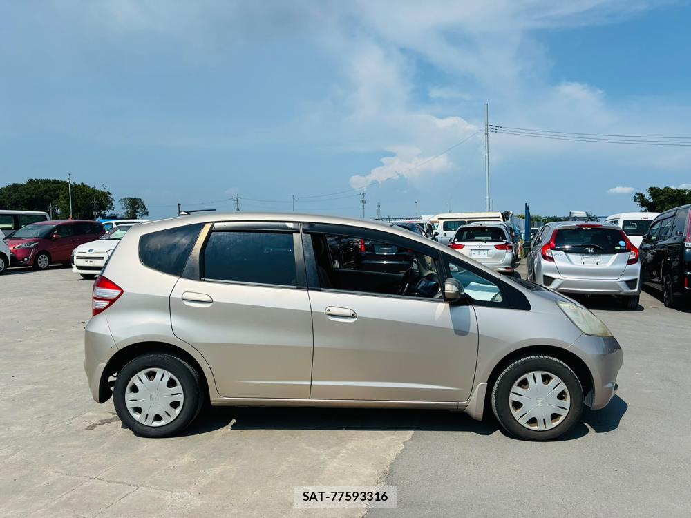 Honda FIT 2010-04 7970699-5