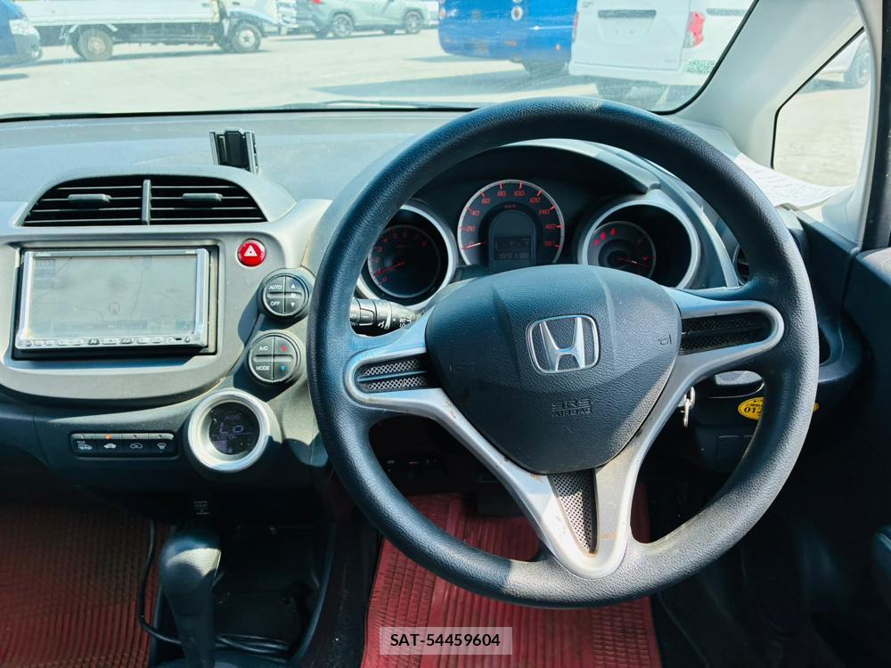 Honda FIT 2009-03 8068709-13