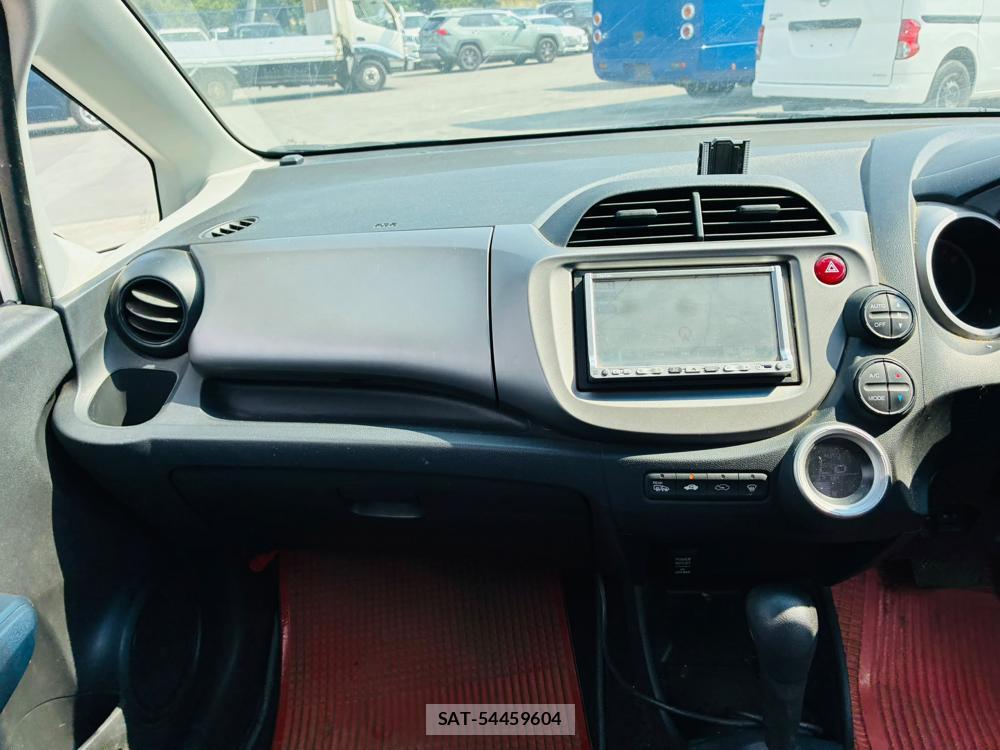 Honda FIT 2009-03 8068709-17