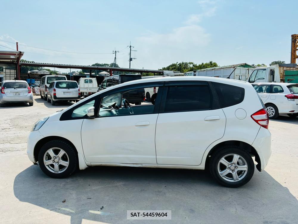 Honda FIT 2009-03 8068709-1