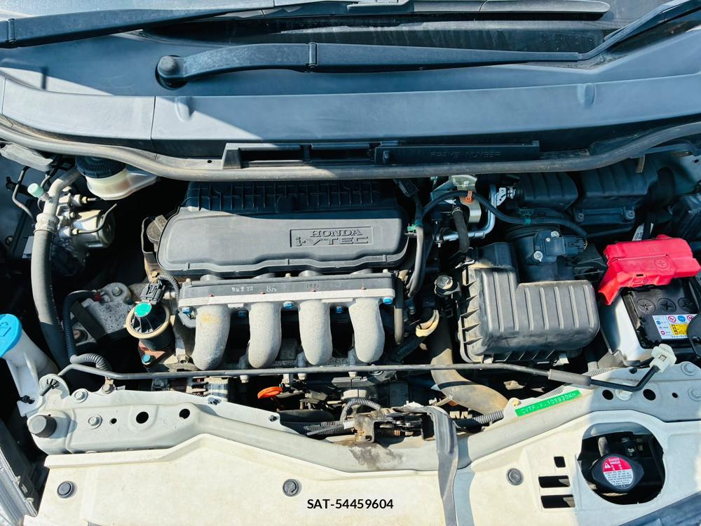 Honda FIT 2009-03 8068709-33