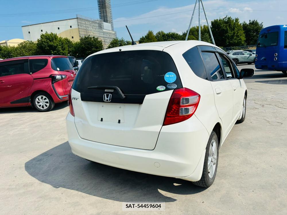 Honda FIT 2009-03 8068709-4