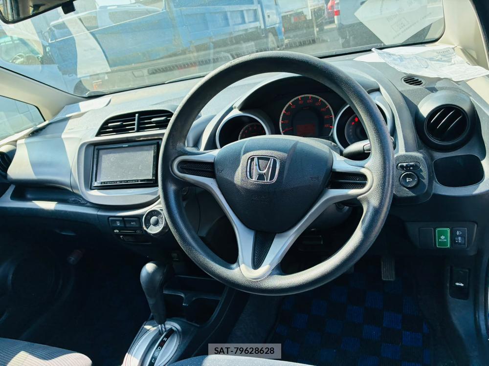 Honda FIT 2012-06 7970702-14