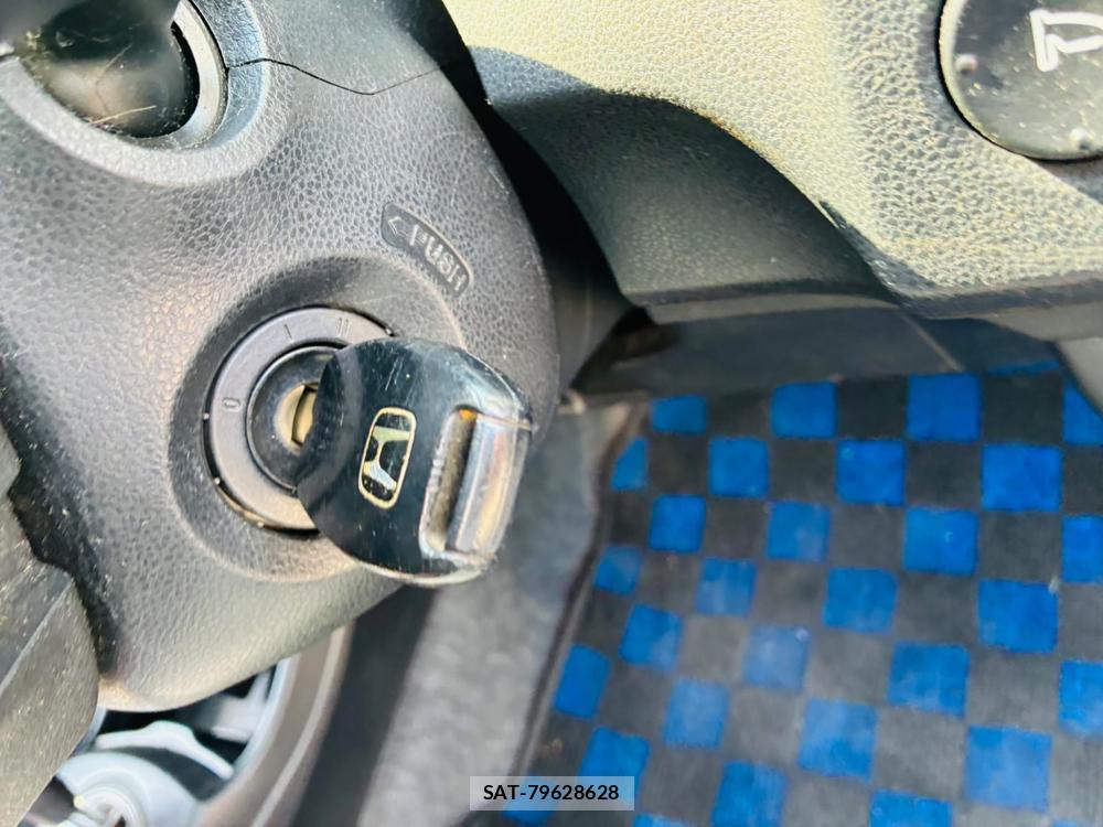 Honda FIT 2012-06 7970702-16