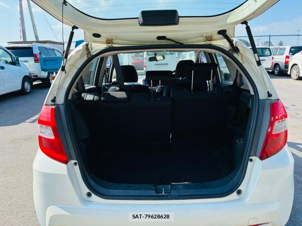 Honda FIT 2012-06 7970702-25