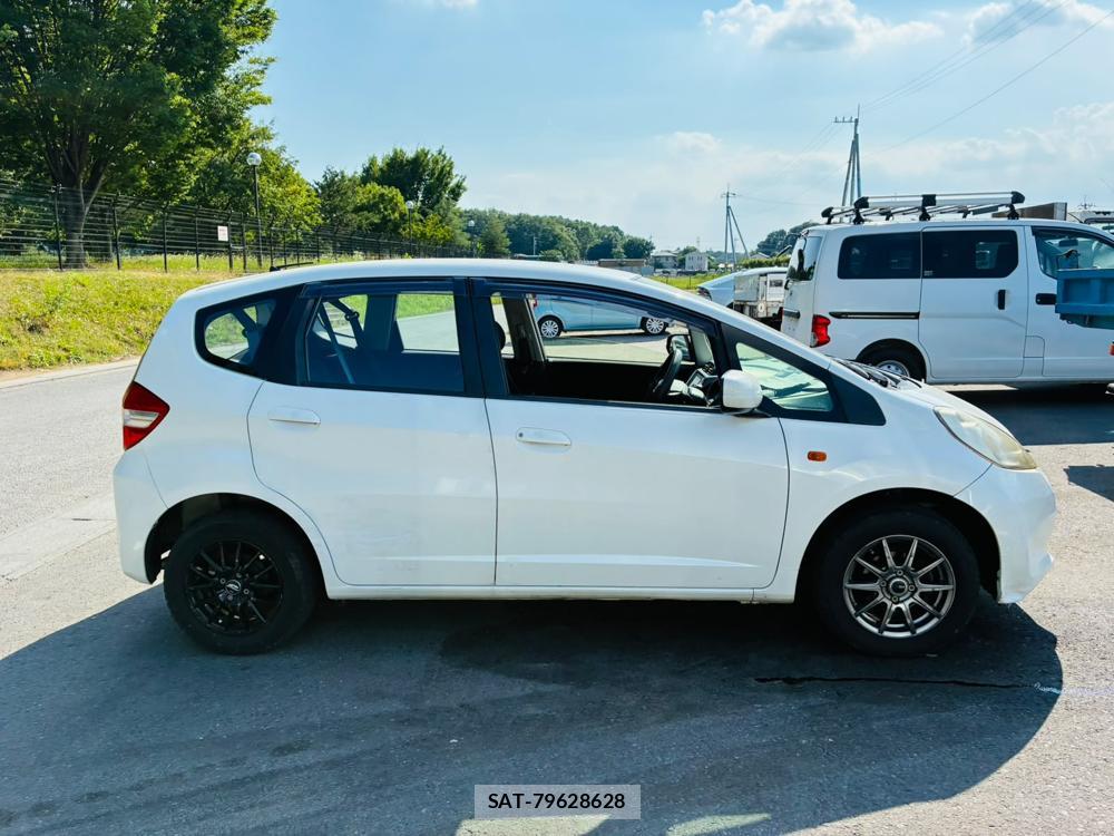 Honda FIT 2012-06 7970702-5