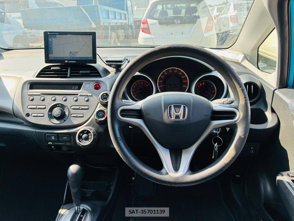 Honda FIT 2010-02 7970701-13