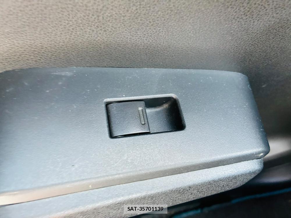 Honda FIT 2010-02 7970701-23