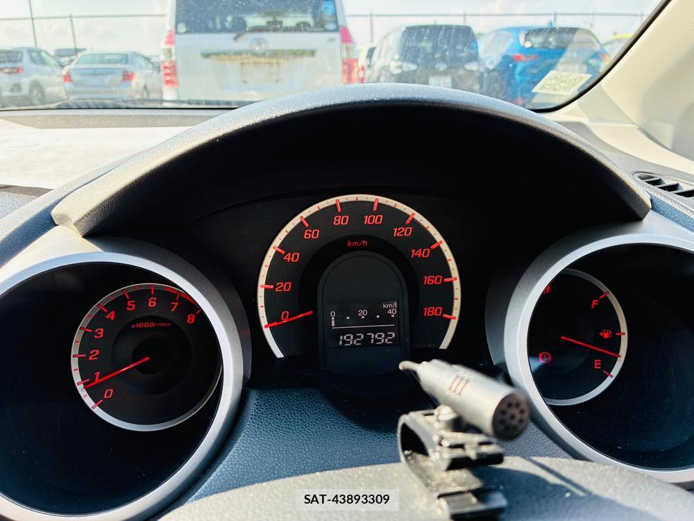 Honda FIT 2009-10 8032640-15