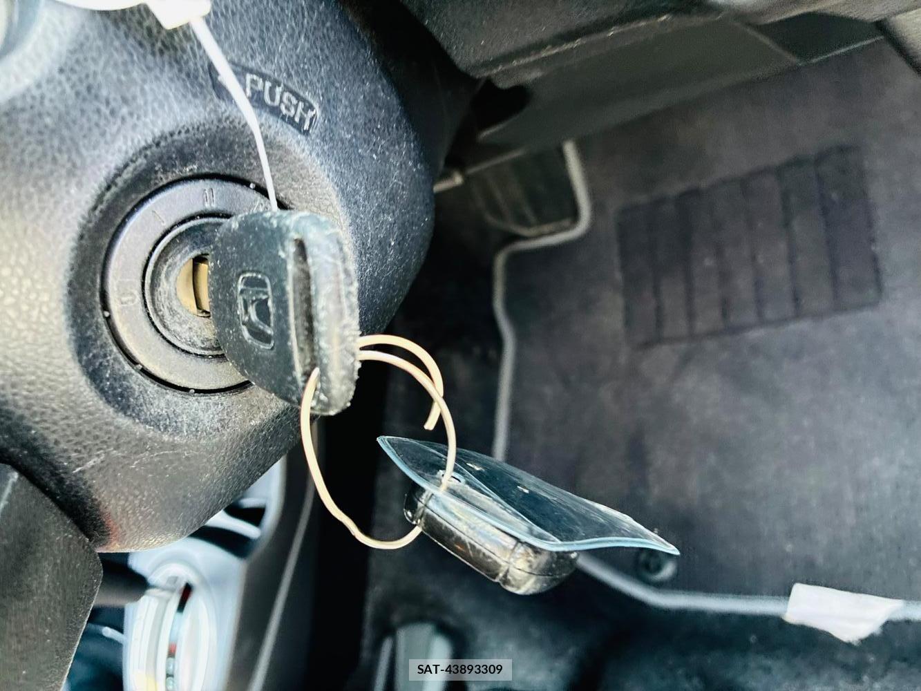 Honda FIT 2009-10 8032640-16