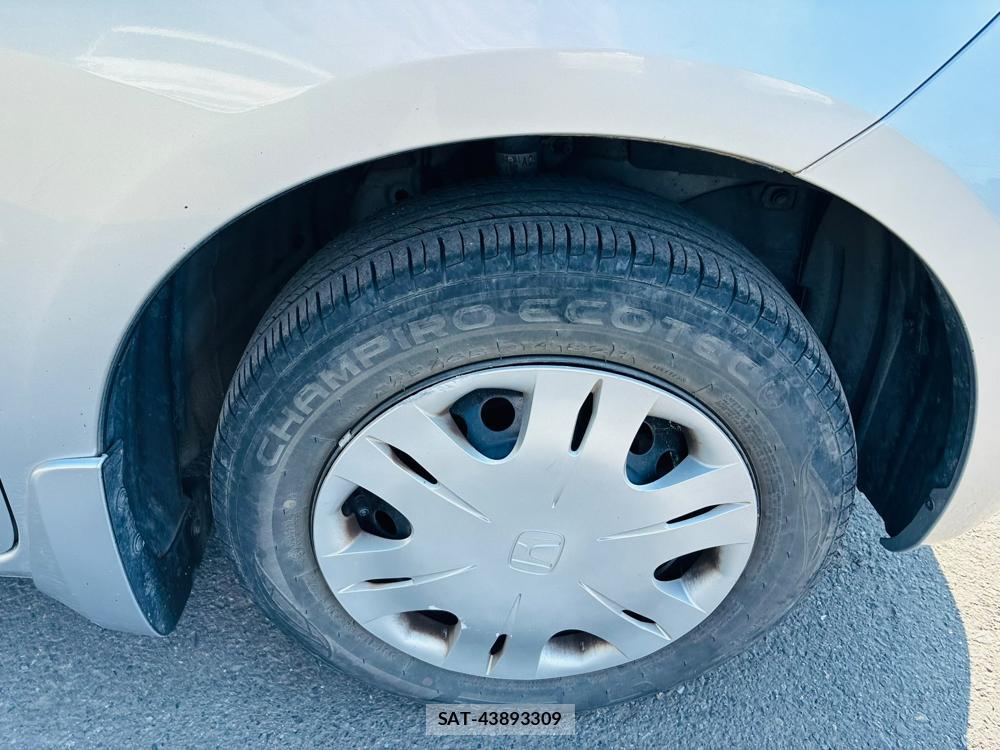 Honda FIT 2009-10 8032640-28