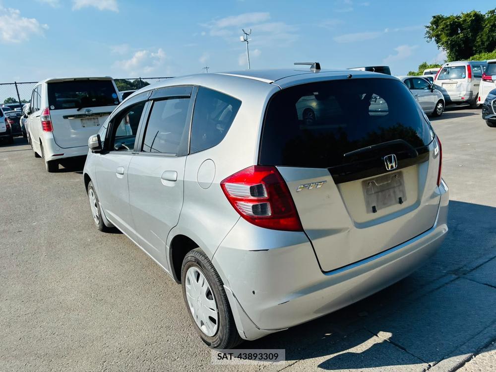 Honda FIT 2009-10 8032640-2