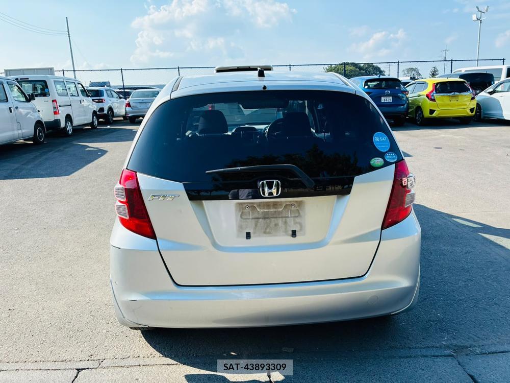 Honda FIT 2009-10 8032640-3