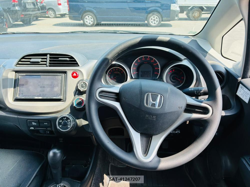Honda FIT 2008-05 8068711-13
