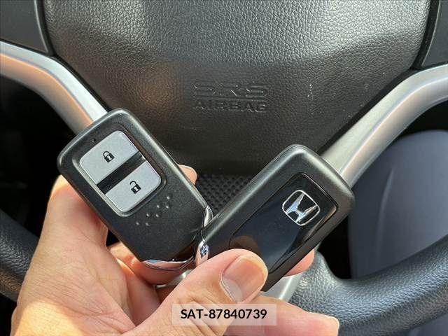 Honda FIT 2014-06 8130125-4
