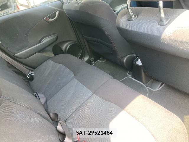 Honda FIT 2010-03 8130137-9