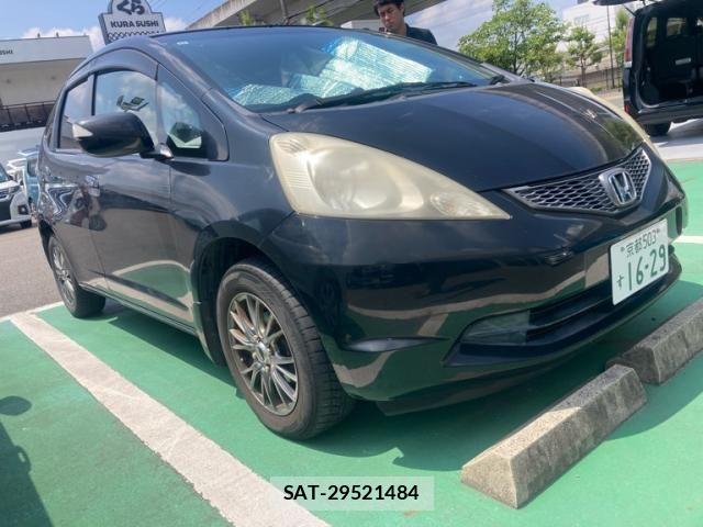 Honda FIT 2010-03 8130137-1